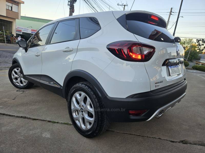 RENAULT - CAPTUR - 2018/2018 - Branca - R$ 70.800,00