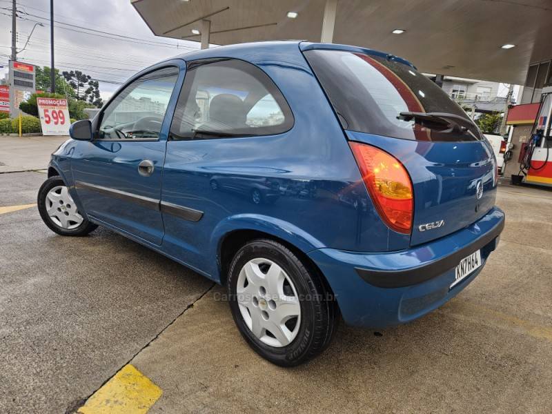 CHEVROLET - CELTA - 2002/2002 - Azul - R$ 15.500,00