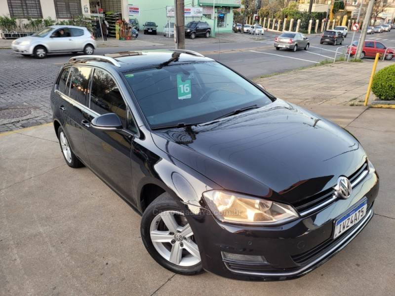 VOLKSWAGEN - GOLF - 2016/2016 - Preta - R$ 87.900,00