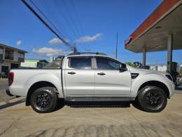 FORD - RANGER - 2014/2014 - Prata - R$ 88.800,00