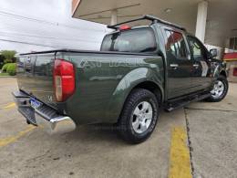 NISSAN - FRONTIER - 2012/2013 - Verde - R$ 92.900,00