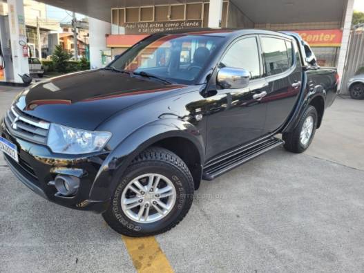 MITSUBISHI - L200 TRITON - 2015/2015 - Preta - R$ 132.900,00