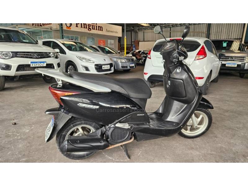 HONDA - LEAD 110 - 2010/2010 - Preta - R$ 8.200,00