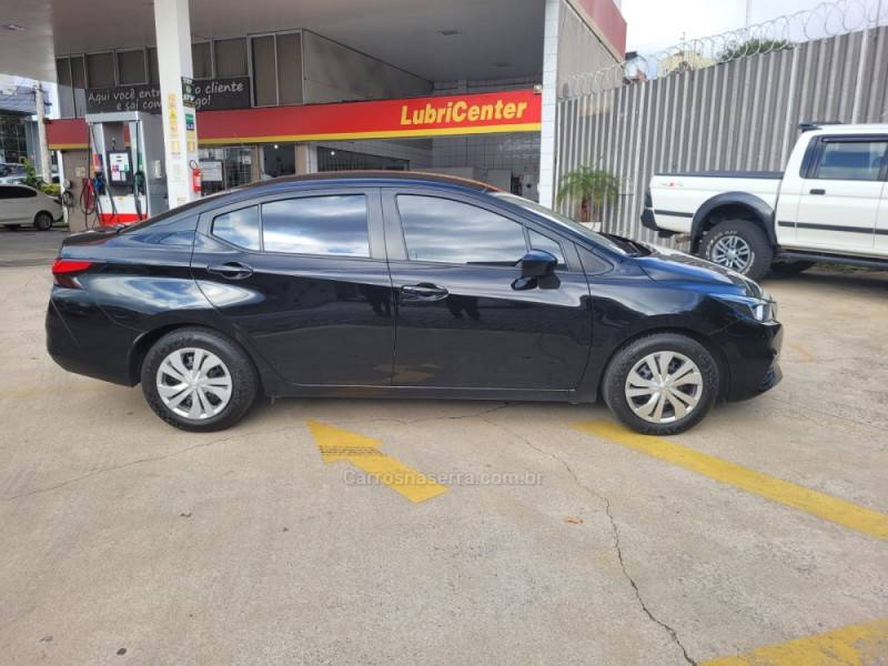 NISSAN - VERSA - 2021/2022 - Preta - R$ 85.900,00