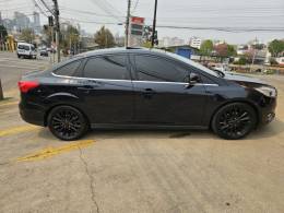 FORD - FOCUS - 2016/2016 - Preta - R$ 64.900,00