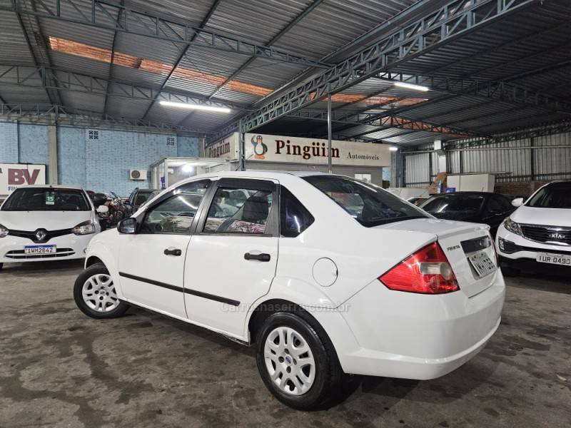 FORD - FIESTA - 2005/2005 - Branca - R$ 19.900,00