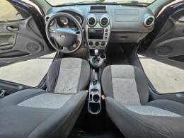 FORD - FIESTA - 2014/2014 - Preta - R$ 32.900,00