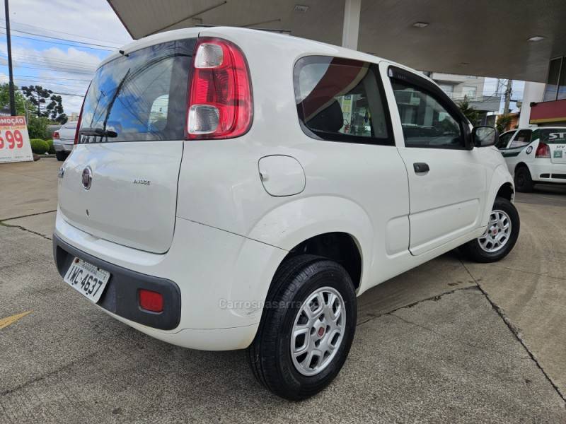 FIAT - UNO - 2015/2015 - Branca - R$ 25.900,00