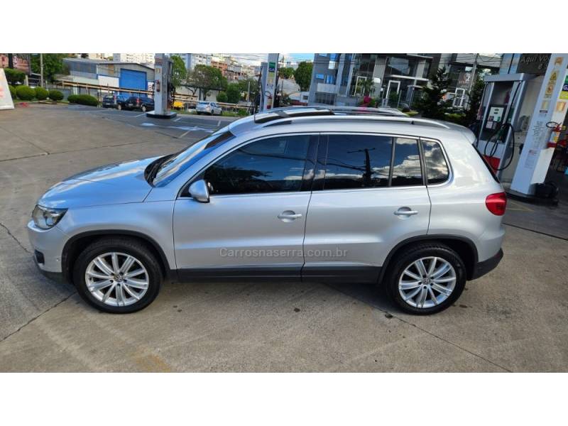 VOLKSWAGEN - TIGUAN - 2014/2014 - Prata - R$ 71.900,00