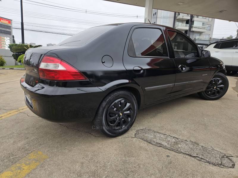 CHEVROLET - PRISMA - 2007/2008 - Preta - R$ 25.500,00