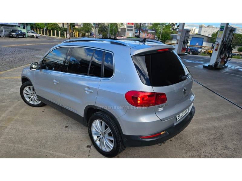 VOLKSWAGEN - TIGUAN - 2014/2014 - Prata - R$ 71.900,00