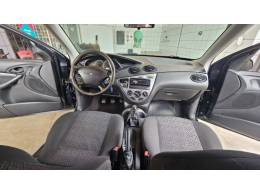 FORD - FOCUS - 2008/2008 - Preta - R$ 24.900,00