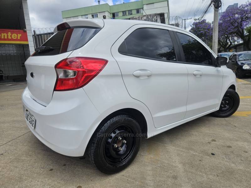 FORD - KA + - 2015/2016 - Branca - R$ 41.500,00