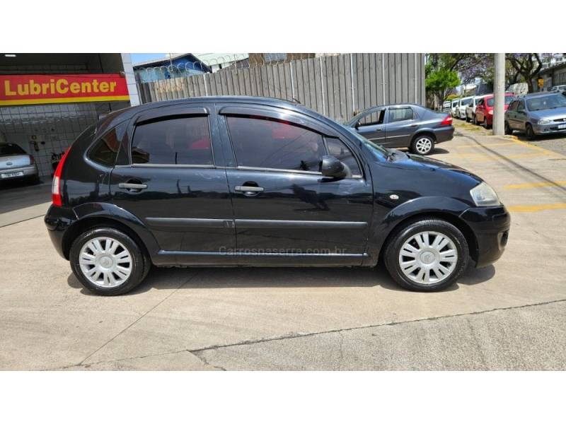 CITROËN - C3 - 2010/2011 - Preta - R$ 23.900,00