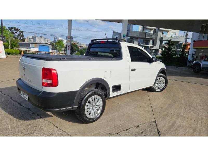 VOLKSWAGEN - SAVEIRO - 2023/2023 - Branca - R$ 71.500,00