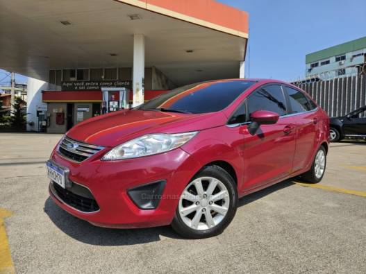 FORD - FIESTA - 2011/2011 - Vermelha - R$ 37.500,00