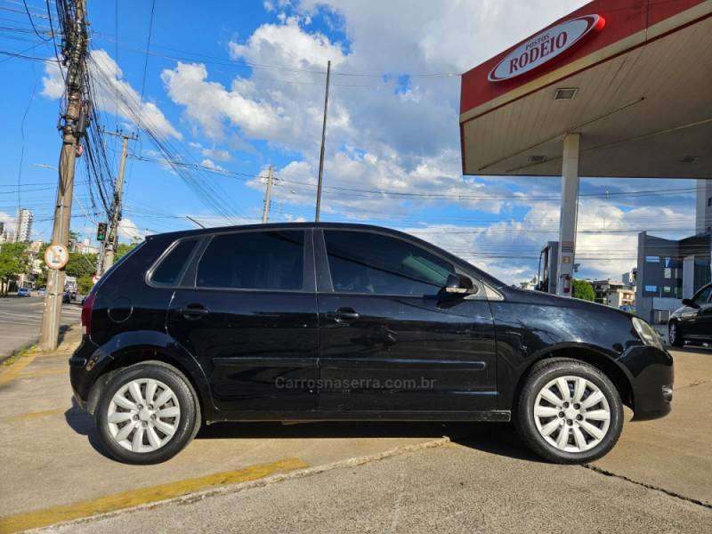 VOLKSWAGEN - POLO - 2011/2011 - Preta - R$ 34.900,00