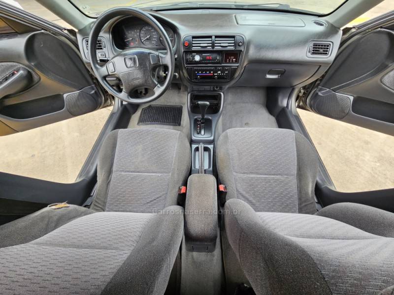 HONDA - CIVIC - 2000/2000 - Cinza - R$ 18.500,00