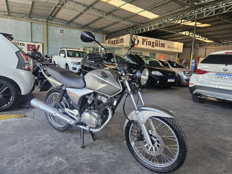 HONDA - CG 150 - 2008/2008 - Cinza - R$ 9.400,00