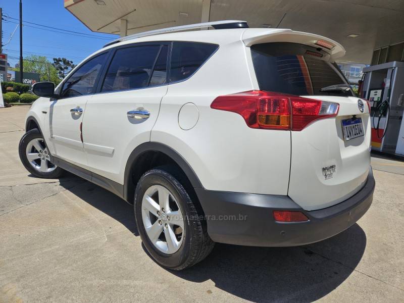 TOYOTA - RAV4 - 2013/2013 - Branca - R$ 80.900,00