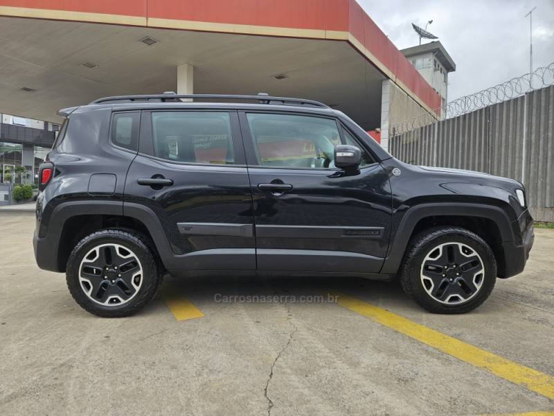 JEEP - RENEGADE - 2017/2018 - Preta - R$ 103.900,00