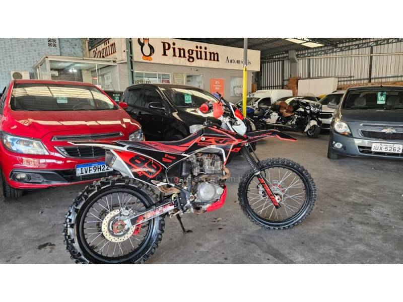 HONDA - CRF 230F - 2012/2012 - Vermelha - R$ 13.000,00