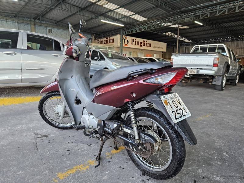 HONDA - BIZ 125 - 2008/2008 - Vermelha - R$ 7.000,00