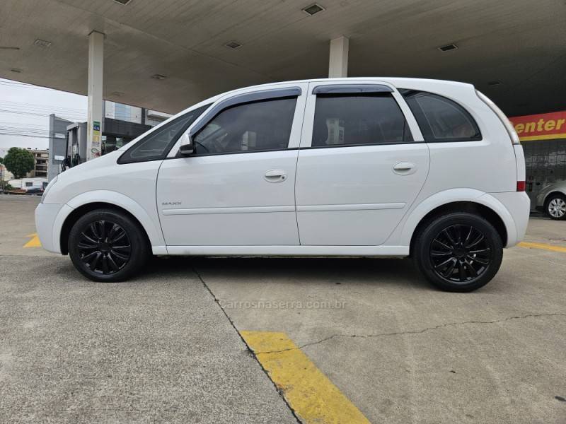 CHEVROLET - MERIVA - 2010/2011 - Branca - R$ 29.900,00