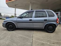 CHEVROLET - CORSA - 2000/2000 - Cinza - R$ 18.900,00