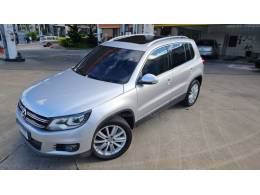 VOLKSWAGEN - TIGUAN - 2014/2014 - Prata - R$ 71.900,00