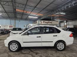 FORD - FIESTA - 2005/2005 - Branca - R$ 19.900,00