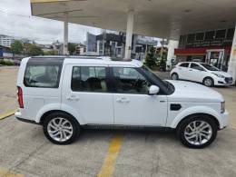 LAND ROVER - DISCOVERY 4 - 2013/2014 - Branca - R$ 139.900,00