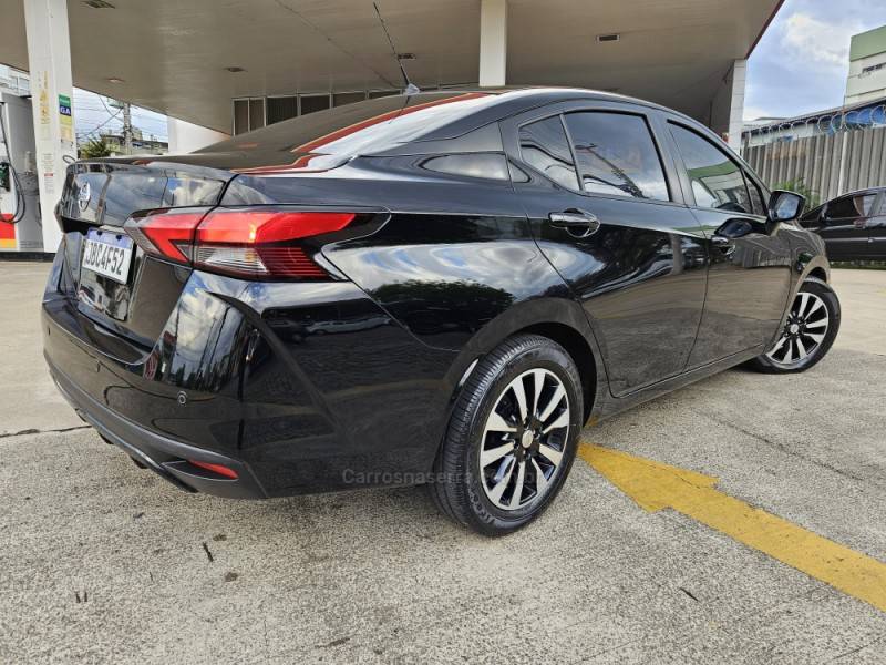 NISSAN - VERSA - 2021/2022 - Preta - R$ 85.900,00