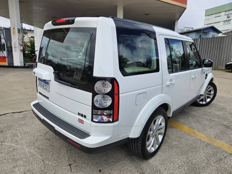 LAND ROVER - DISCOVERY 4 - 2013/2014 - Branca - R$ 139.900,00