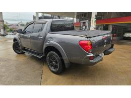 MITSUBISHI - L200 TRITON - 2011/2012 - Cinza - R$ 98.900,00