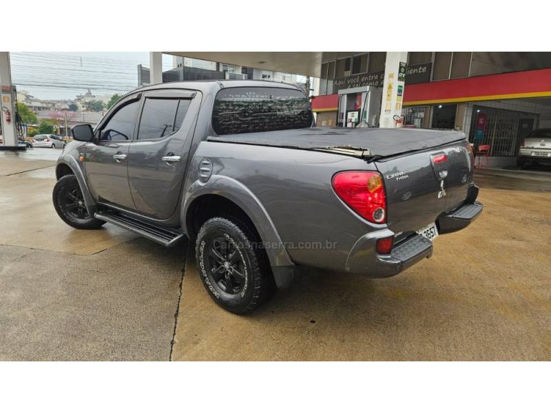 MITSUBISHI - L200 TRITON - 2011/2012 - Cinza - R$ 98.900,00