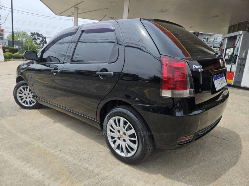 FIAT - PALIO - 2011/2012 - Preta - R$ 27.900,00