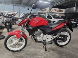 HONDA - CB 300R - 2011/2011 - Vermelha - R$ 12.500,00