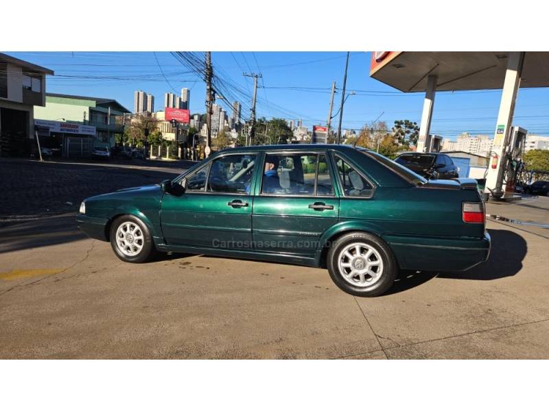 VOLKSWAGEN - SANTANA - 1998/1998 - Verde - R$ 17.500,00