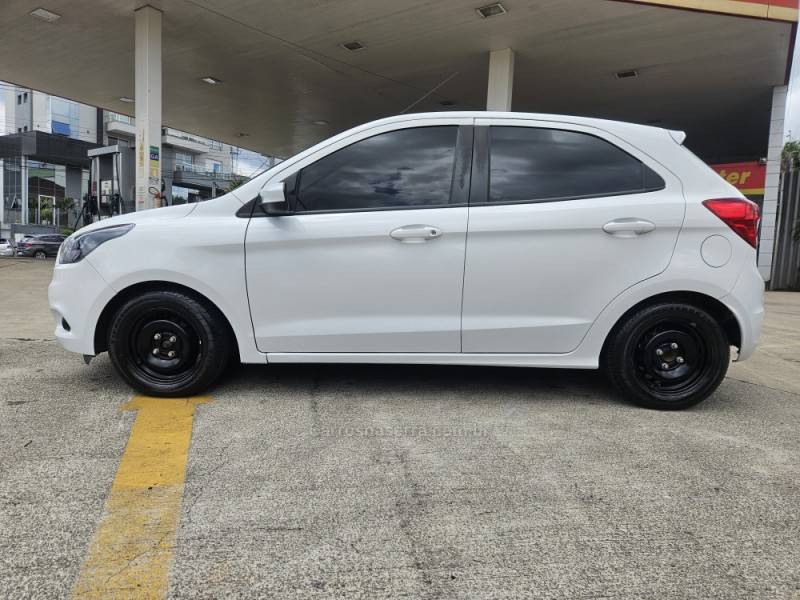 FORD - KA + - 2015/2016 - Branca - R$ 41.500,00