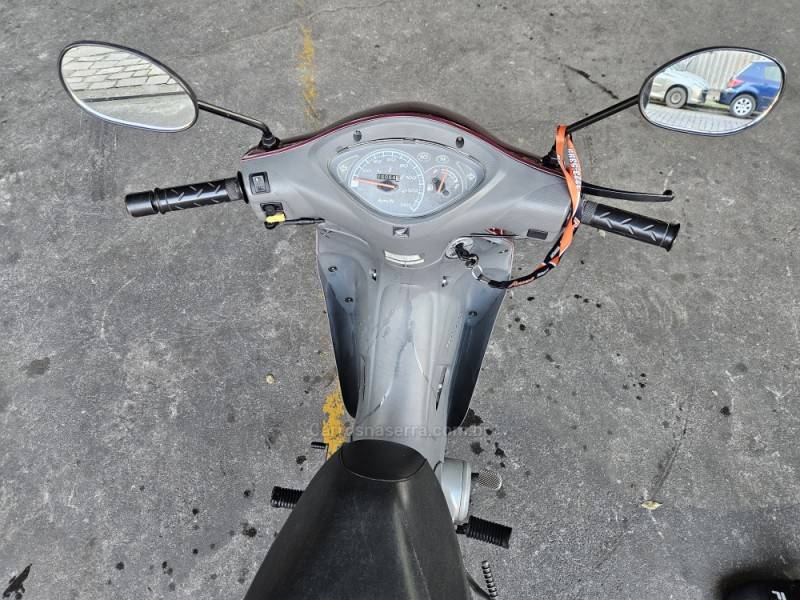 HONDA - BIZ 125 - 2008/2008 - Vermelha - R$ 7.000,00