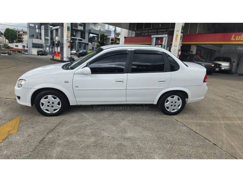 CHEVROLET - CLASSIC - 2010/2011 - Branca - R$ 25.500,00