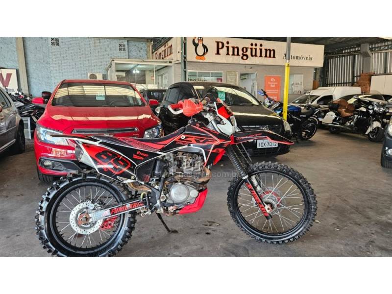 HONDA - CRF 230F - 2012/2012 - Vermelha - R$ 13.000,00