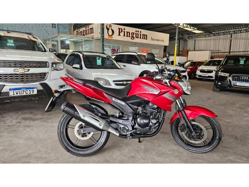 YAMAHA - FAZER - 2011/2011 - Vermelha - R$ 13.000,00