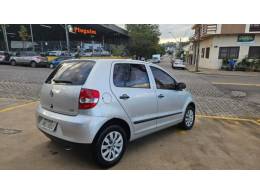 VOLKSWAGEN - FOX - 2007/2007 - Prata - R$ 21.900,00