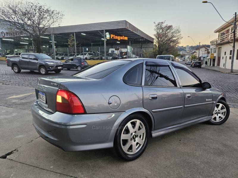 CHEVROLET - VECTRA - 2001/2001 - Cinza - R$ 28.500,00