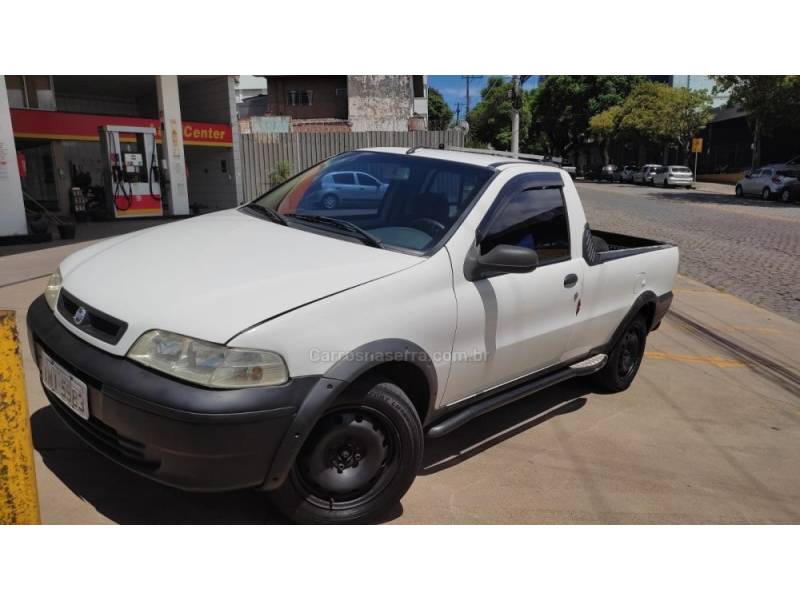 FIAT - STRADA - 2006/2007 - Branca - R$ 27.900,00