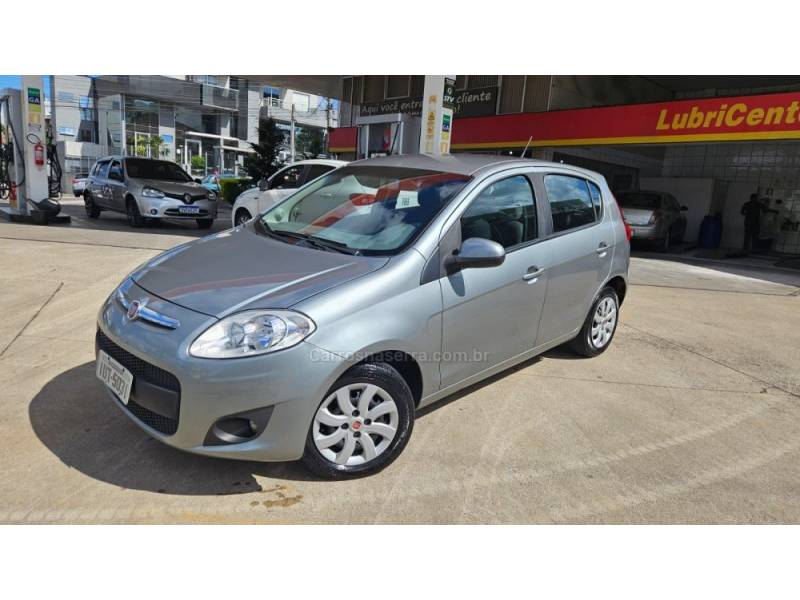 FIAT - PALIO - 2013/2014 - Cinza - R$ 35.900,00