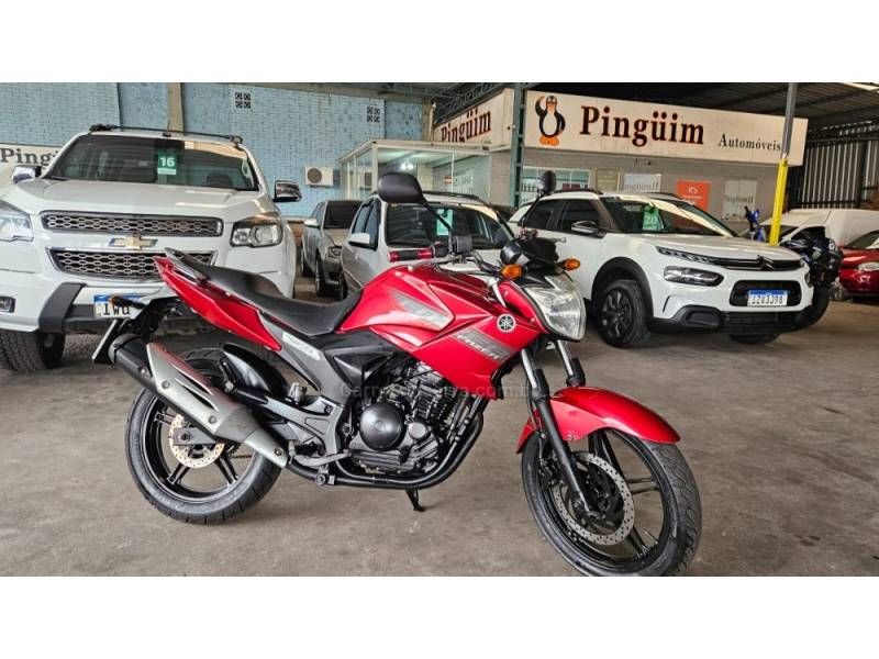 YAMAHA - FAZER - 2011/2011 - Vermelha - R$ 13.000,00