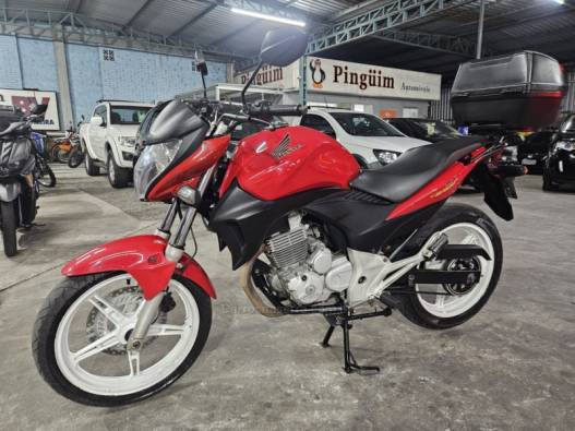 HONDA - CB 300R - 2011/2011 - Vermelha - R$ 12.500,00